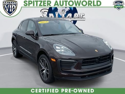 Used 2023 Porsche Macan AWD/4WD image 1