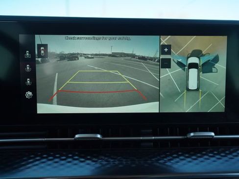 Used 2022 Kia Carnival SX Prestige image 29