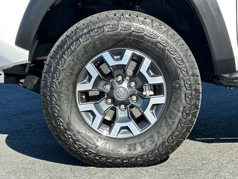 Certified 2023 Toyota Tacoma TRD Off-Road w/ Advanced Technology Package image 31