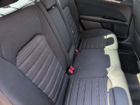 Used 2016 Ford Fusion SE FWD image 19