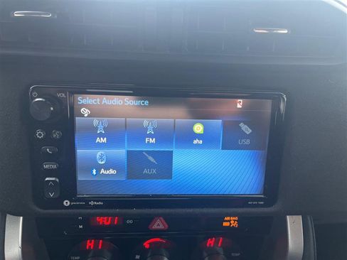 Used 2019 Toyota 86 image 14