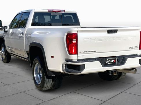 Used 2025 Chevrolet Silverado 3500 High Country w/ Technology Package image 12
