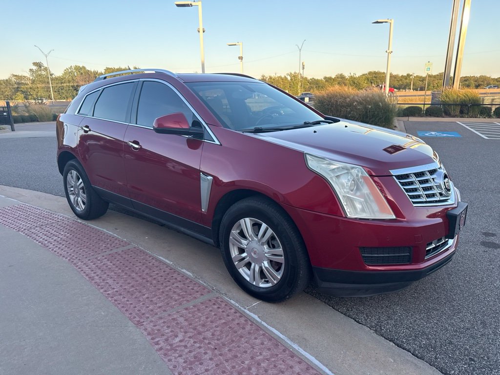 Used 2015 Cadillac SRX Luxury FWD image 1