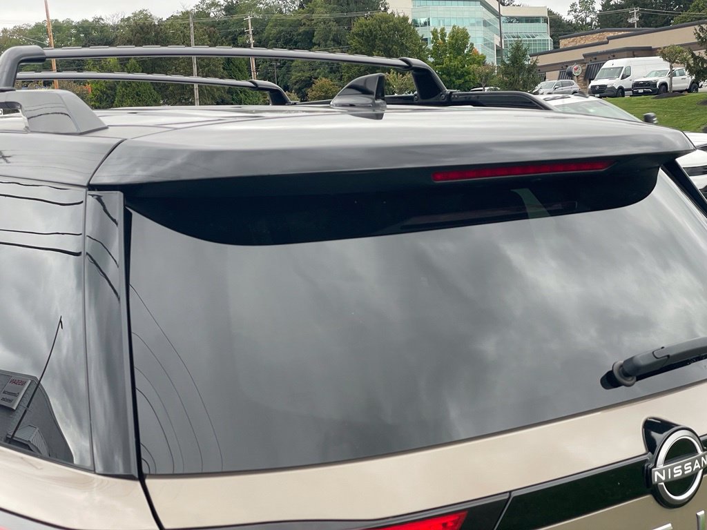 Certified 2024 Nissan Pathfinder Platinum AWD/4WD image 42