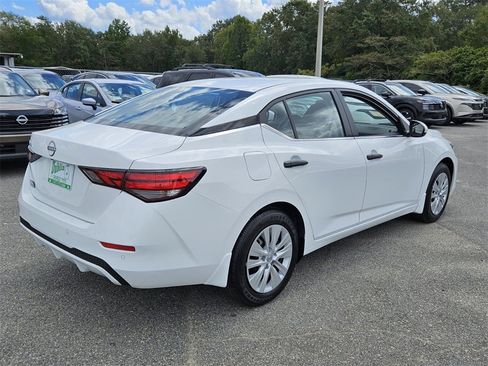 New 2025 Nissan Sentra S image 10