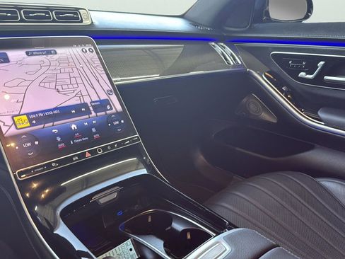 Used 2023 Mercedes-Benz S 500 4MATIC w/ AMG Line image 11