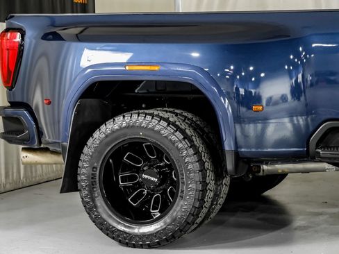 Used 2022 GMC Sierra 3500 Denali w/ Denali Ultimate Package AWD/4WD image 7
