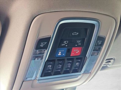 Used 2022 RAM 1500 Laramie w/ Laramie Southwest Edition RWD image 19