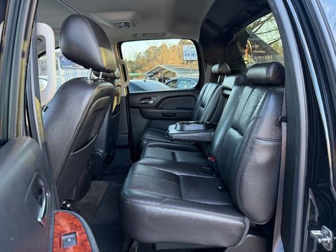 Used 2013 Chevrolet Avalanche LT w/ All-Star Edition image 14