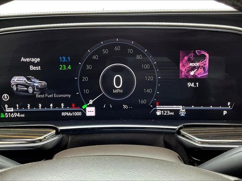 Used 2021 Cadillac Escalade Premium Luxury image 8