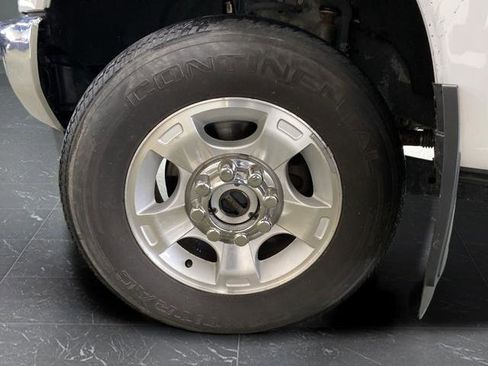 Used 2019 Ford F250 XLT w/ Camper Package image 34