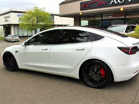 Used 2018 Tesla Model 3 Performance AWD/4WD image 3