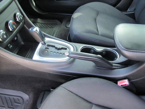 Used 2014 Dodge Avenger SE w/ Rallye Appearance Group image 17