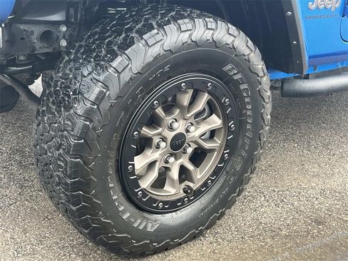 Used 2023 Jeep Wrangler Rubicon 392 image 8