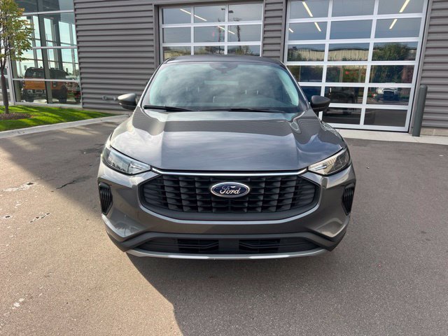Certified 2024 Ford Escape Active AWD/4WD image 2