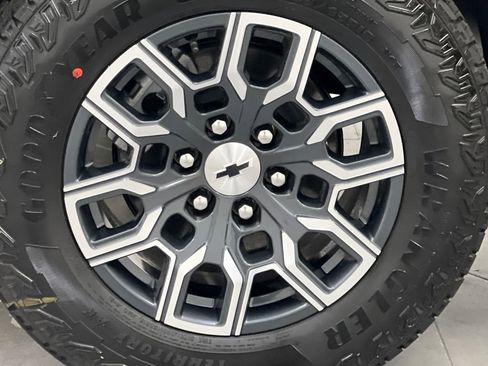 Used 2026 Chevrolet Colorado Z71 image 61