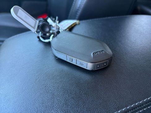 Used 2024 Kia Sorento S AWD/4WD image 22