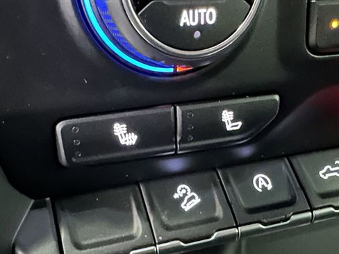 Used 2019 Chevrolet Silverado 1500 LT w/ All-Star Edition image 17