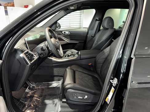 New 2026 BMW X5 xDrive50e image 14