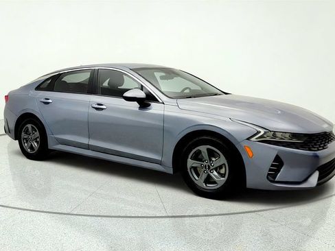 Used 2022 Kia K5 LX FWD image 3