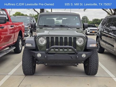 Used 2022 Jeep Wrangler Sport AWD/4WD image 2