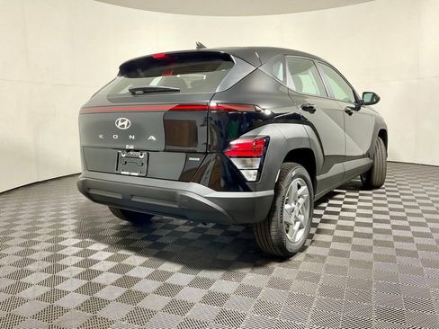 New 2026 Hyundai Kona SE image 16