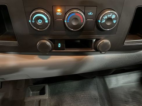 Used 2012 Chevrolet Silverado 1500 W/T AWD/4WD image 18