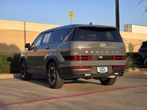 Certified 2025 Hyundai Santa Fe SE FWD image 6