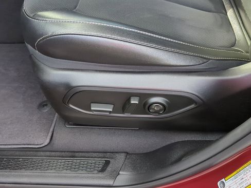 Used 2024 Jeep Grand Cherokee Altitude image 13