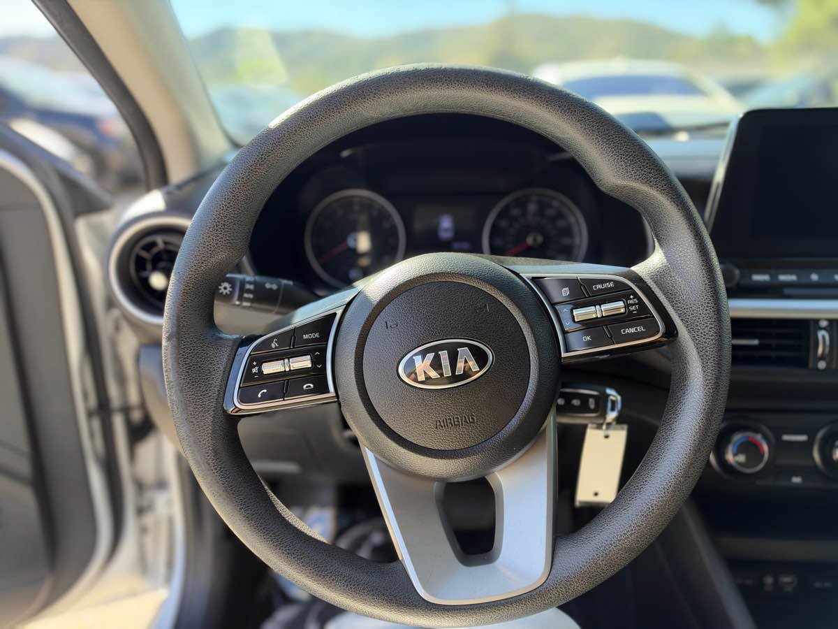 Used 2020 Kia Forte LXS FWD image 10