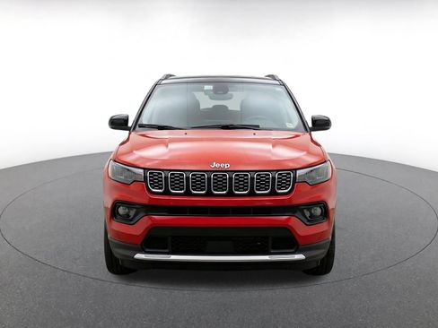 Used 2025 Jeep Compass Limited AWD/4WD image 2