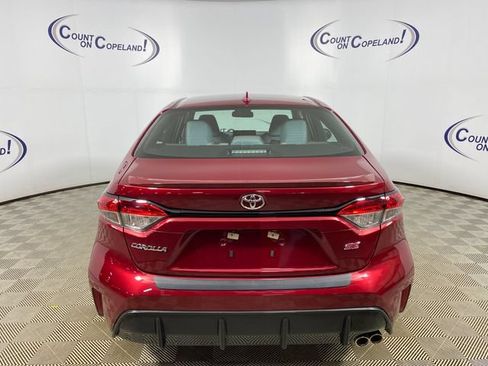 Certified 2025 Toyota Corolla SE FWD image 5