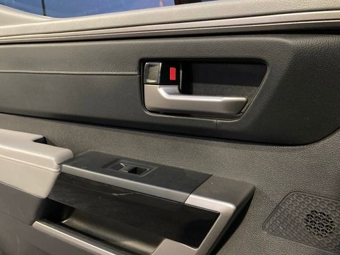 Used 2023 Toyota Tundra Limited image 12
