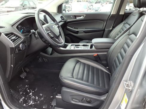 Used 2024 Ford Edge SEL w/ Convenience Package image 10