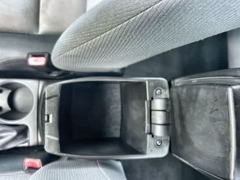 Used 2016 Toyota Corolla L FWD image 26