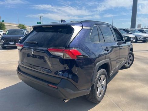 Used 2025 Toyota RAV4 XLE FWD image 4