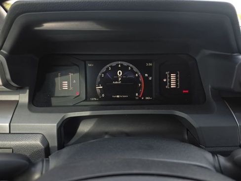 Used 2025 Toyota Tacoma SR5 AWD/4WD image 19