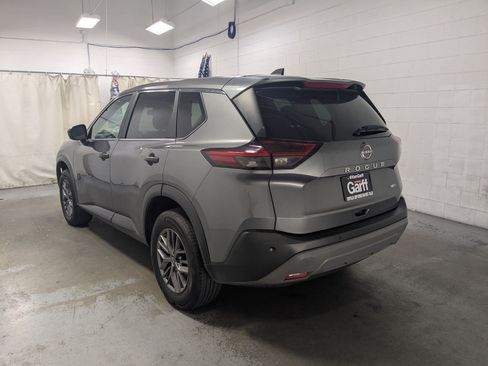 Used 2023 Nissan Rogue S AWD/4WD image 9