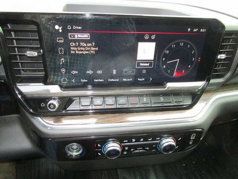 Used 2024 GMC Sierra 1500 SLE w/ X31 Off-Road Package image 44