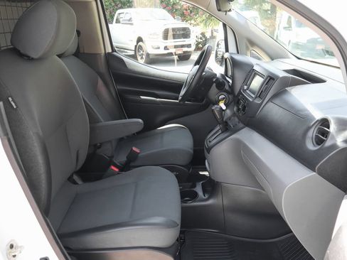 Used 2020 Nissan NV200 SV w/ Sliding Glass Door Package FWD image 38
