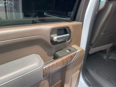 Used 2022 GMC Sierra 2500 Denali w/ Technology Package AWD/4WD image 20