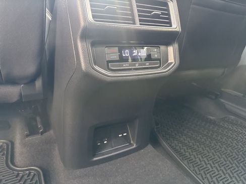 New 2026 Volkswagen Atlas SE image 28