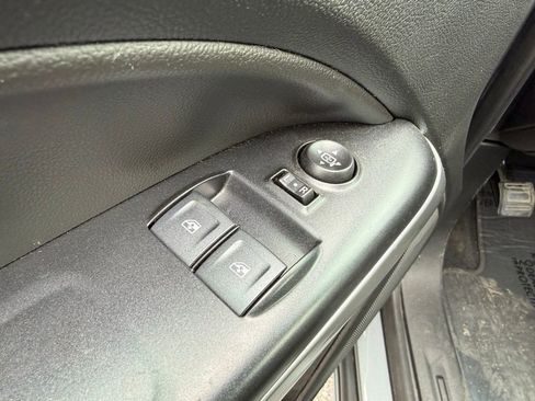 Used 2020 Chevrolet Colorado LT w/ LT Convenience Package image 12