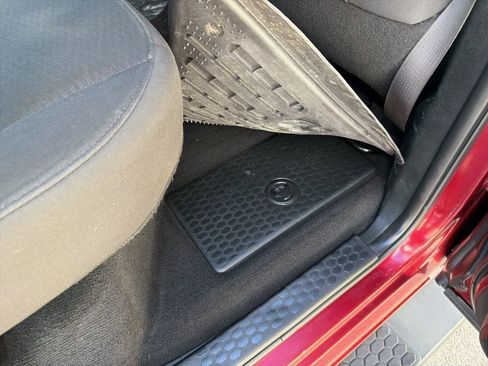 Used 2018 RAM 1500 Express w/ Express Value Package image 37