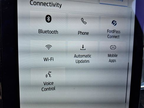 Used 2020 Ford Explorer Platinum w/ Premium Technology Package image 13