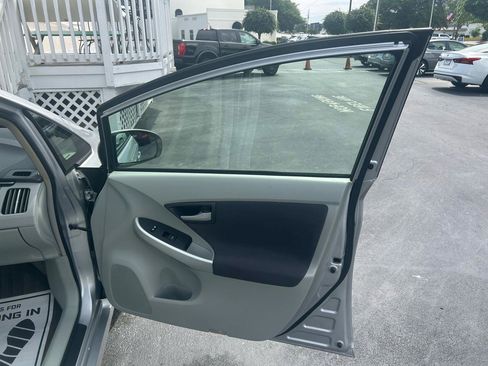Used 2011 Toyota Prius Two FWD image 18