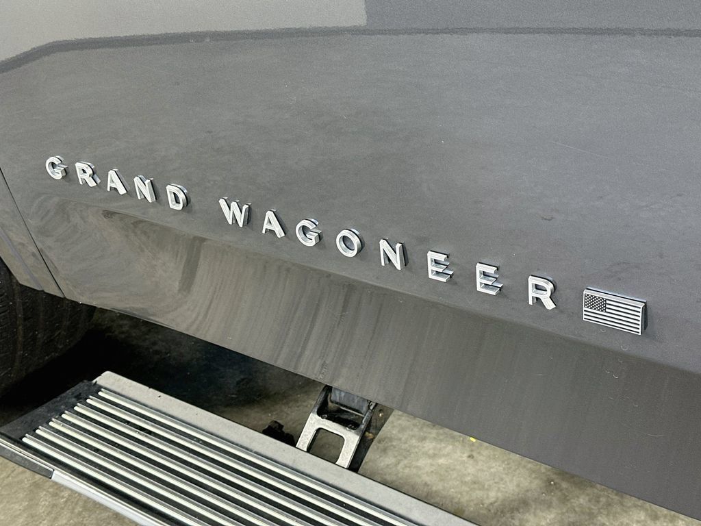 Used 2025 Jeep Grand Wagoneer 4WD w/ 8-Passenger Seating Package image 28