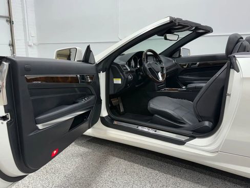 Used 2014 Mercedes-Benz E 550 Cabriolet image 16