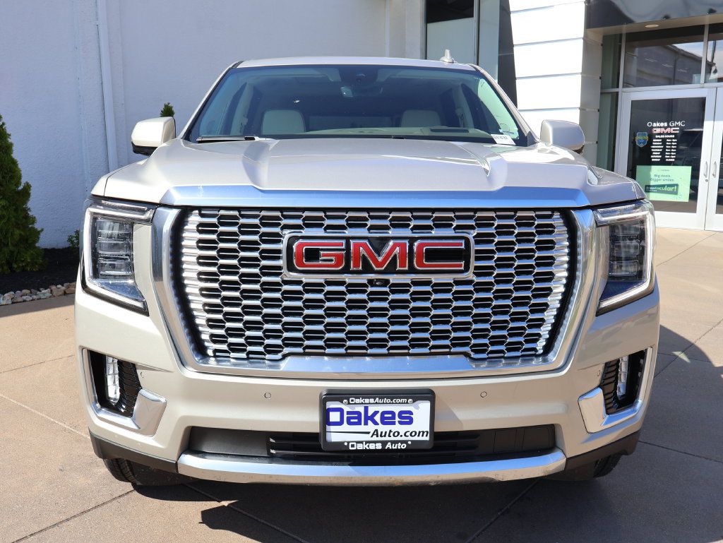 Certified 2023 GMC Yukon Denali w/ Denali Reserve Package AWD/4WD image 2