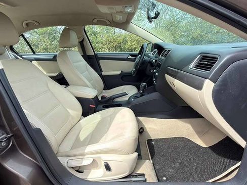 Used 2013 Volkswagen Jetta TDI FWD image 27